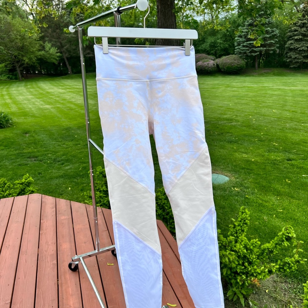 Fabletics (Never Worn Before) Yellow + White Legg… - image 6